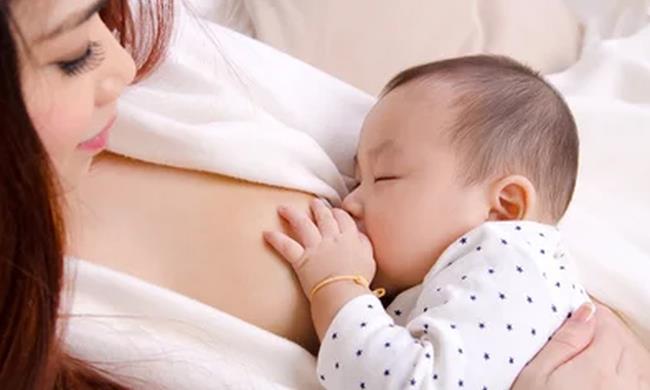 Hành trình nuôi con bằng sữa mẹ